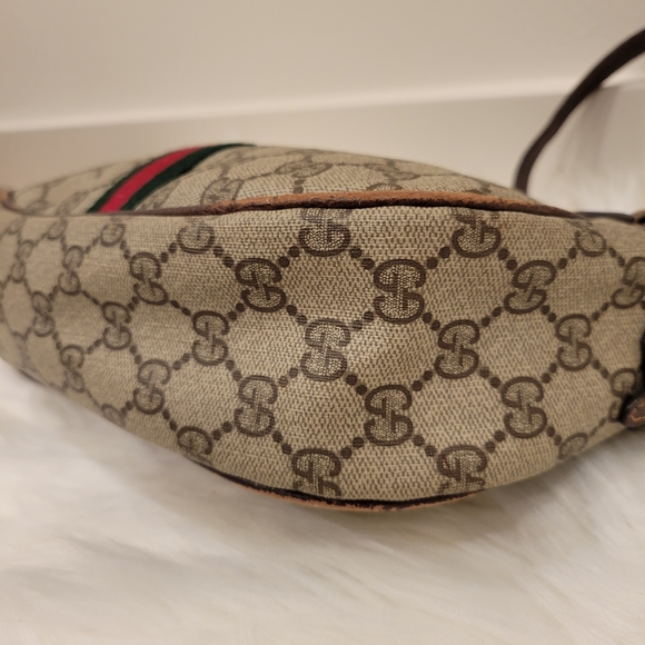 Vintage Gucci Crossbody - Picture 11 of 14